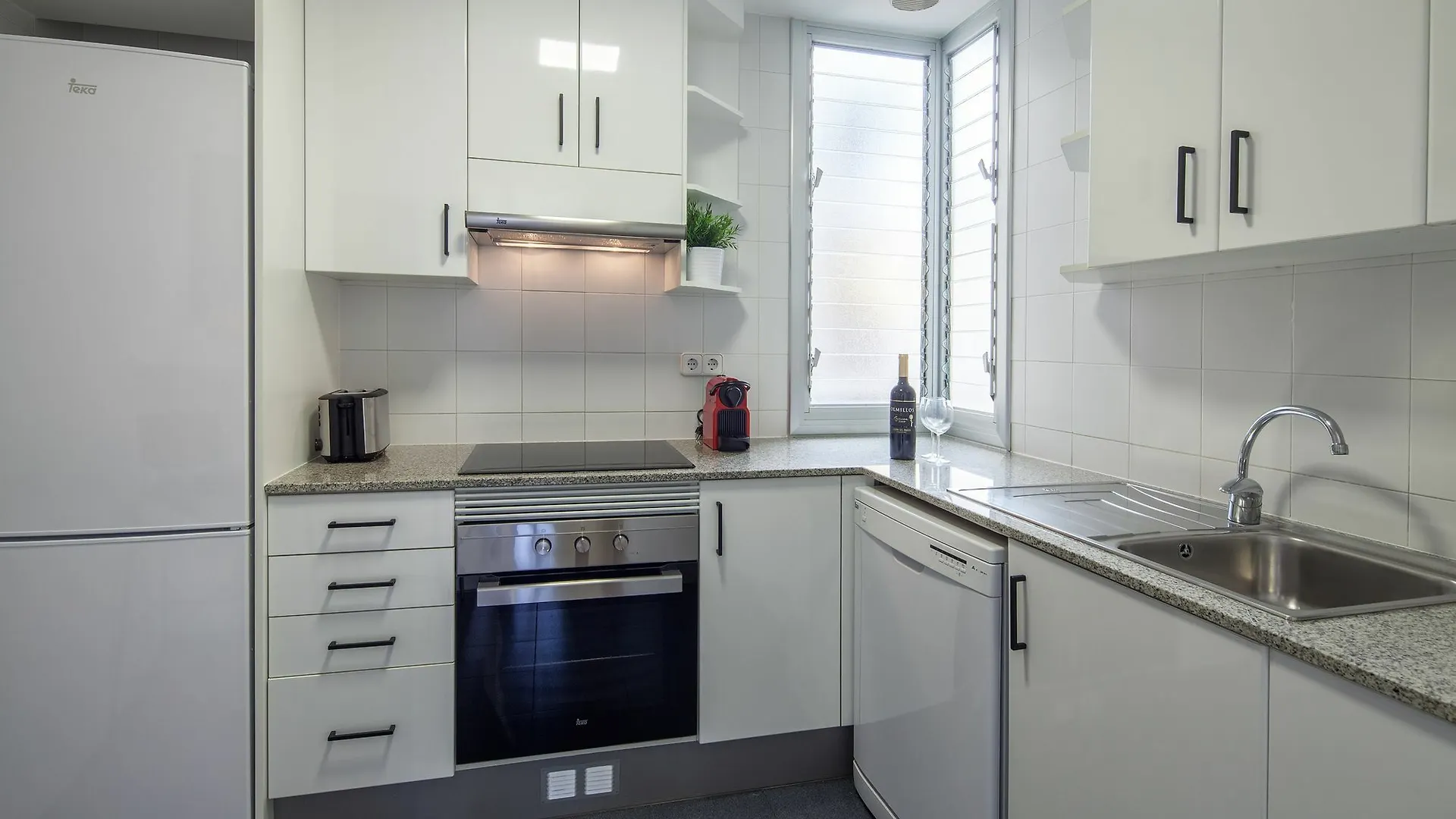 Habitat Apartments Hot Jazz 4*, Barcelona Spain